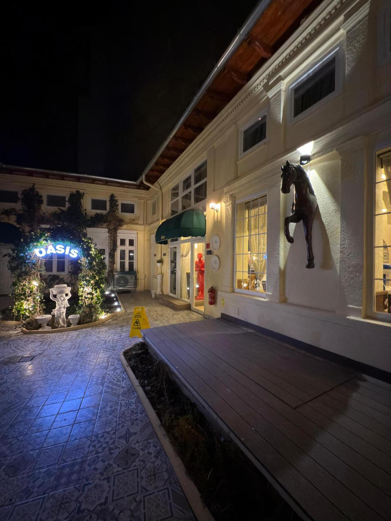 Gasthof Oasis Inn Budapest 4*